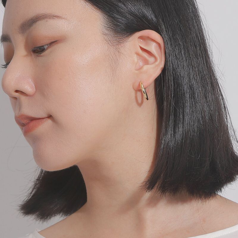【新品】K18 18金 中空フープピアス(3mm×20mm)1.4g